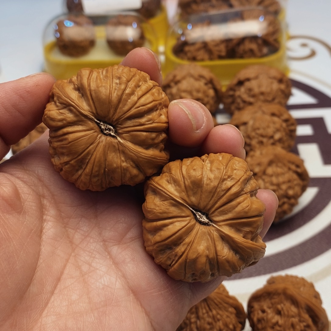 文玩核桃吊坠心*南瓜44尺