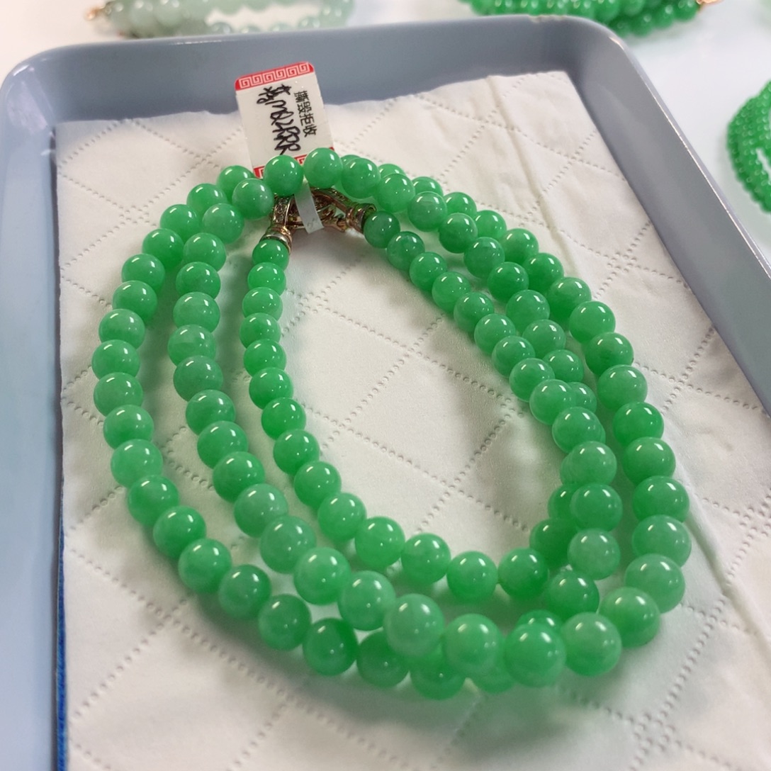 翡翠未镶嵌颈饰项链