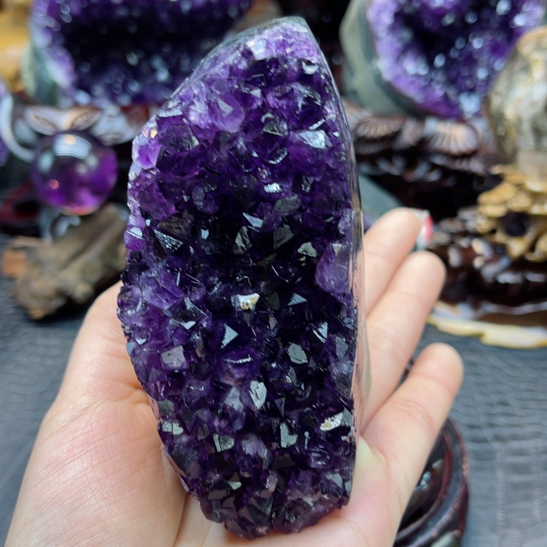 紫晶大型摆件（非配饰）未镶嵌