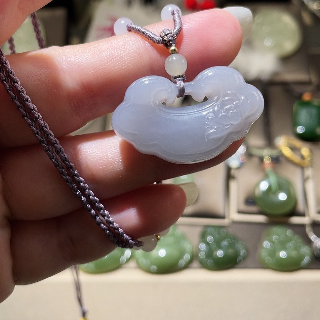 和田玉吊坠(不含链)未镶嵌