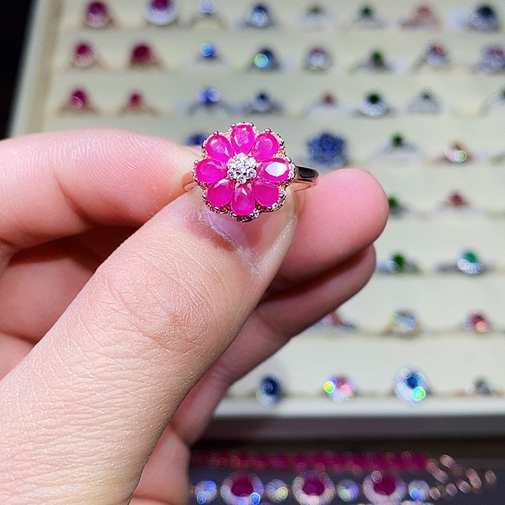 红宝石戒指银S925镶嵌心****水11111