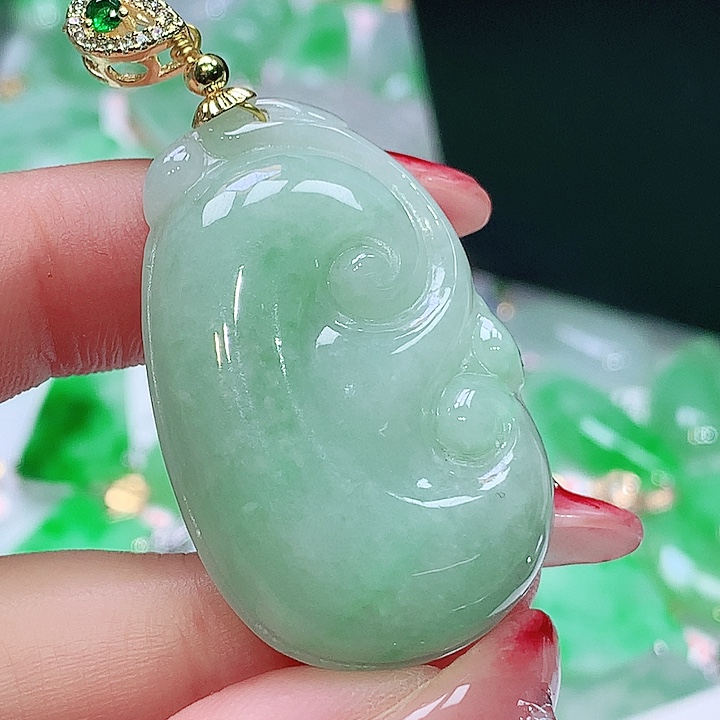 翡翠未镶嵌颈饰翡翠