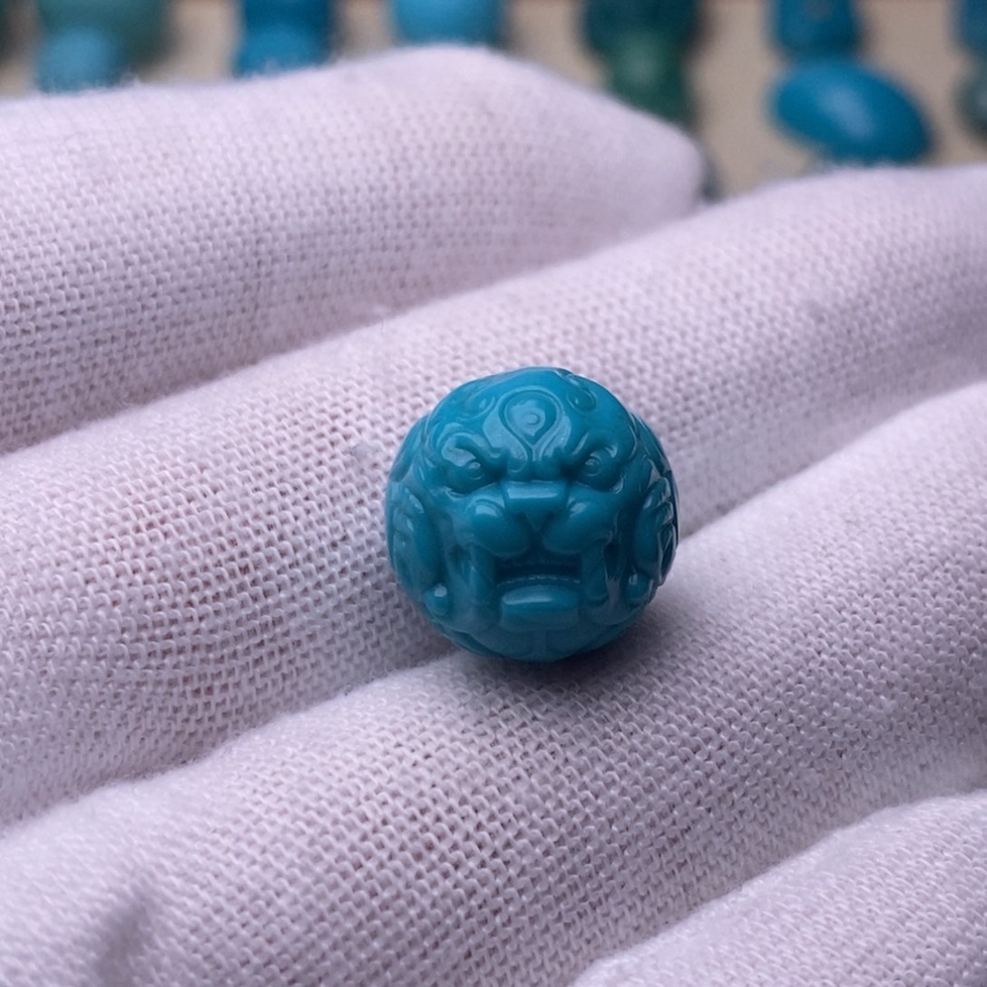 王***哥绿松石未镶嵌绿松石兽珠13.8