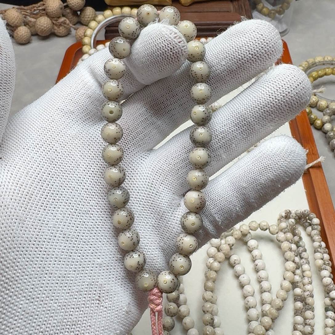 尝***K手串星月菩提石玉料8/8糯冰料正月留白小细星圆珠手持