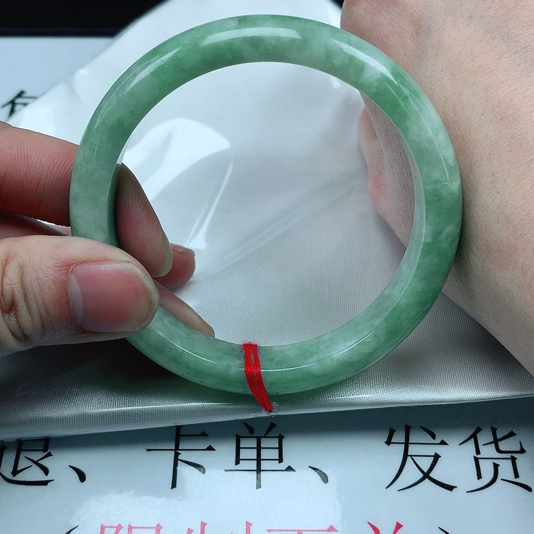 翡翠手镯未镶嵌圈59