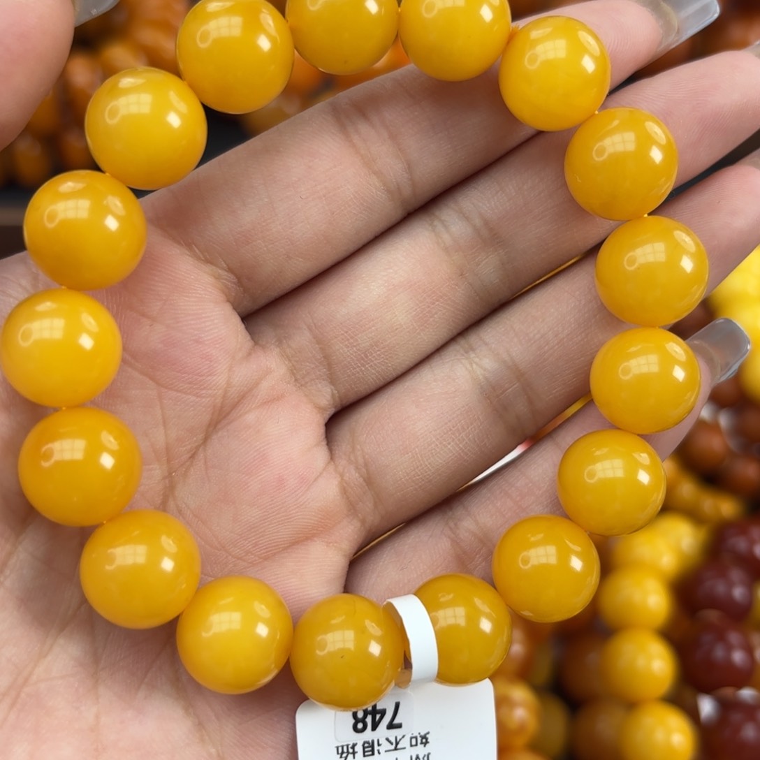 未镶嵌颈饰琥珀蜜蜡