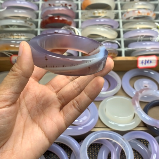 玛瑙/玉髓未镶嵌手镯