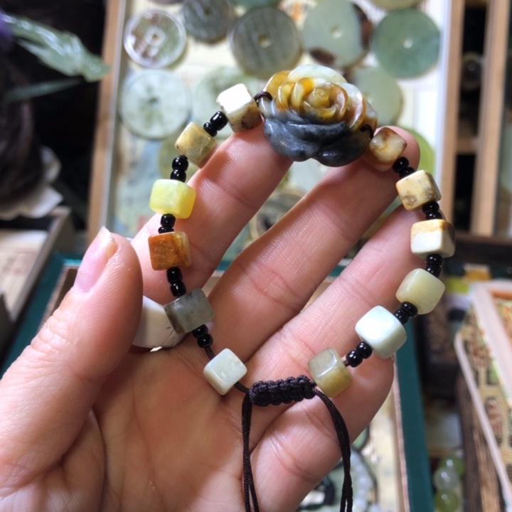 岫玉岫玉手链未镶嵌