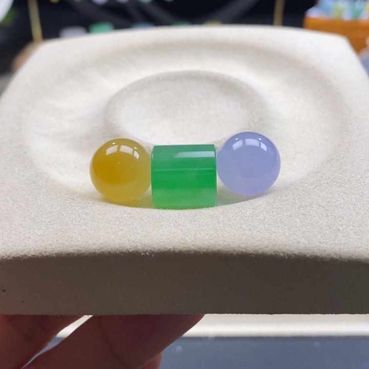 翡翠吊坠(不含链)未镶嵌翡翠冰彩珠