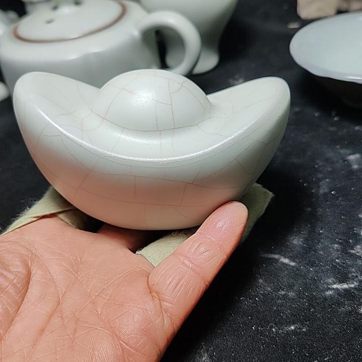 官瓷天青釉小元宝