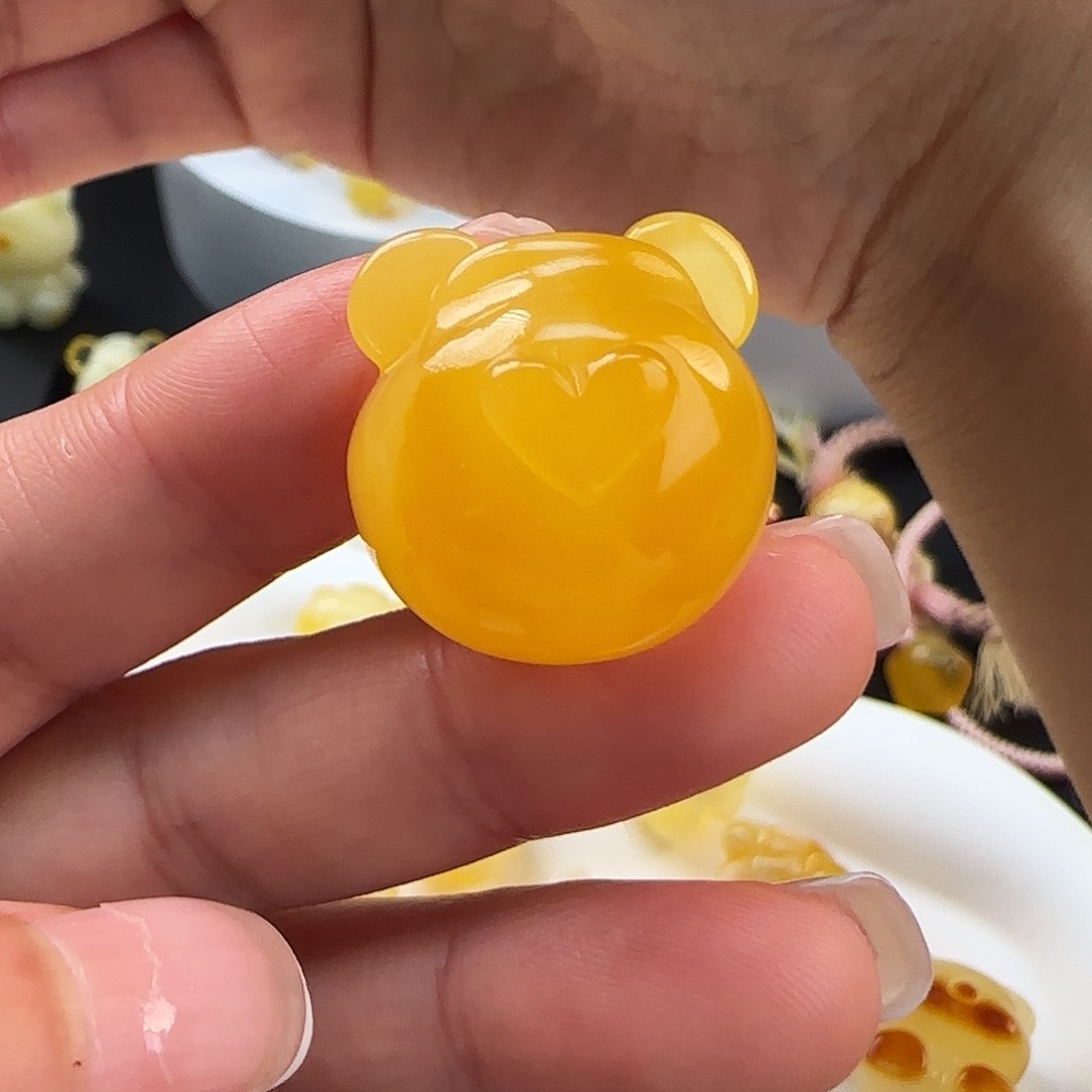 琥珀珠宝奇石未镶嵌