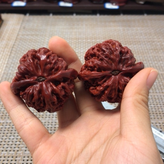 文玩核桃把件粗筋