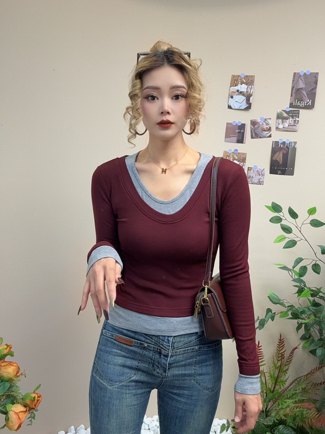 【V领磨毛绒假两件】2025简约气质下摆不规则长袖女T恤显瘦修身拼接