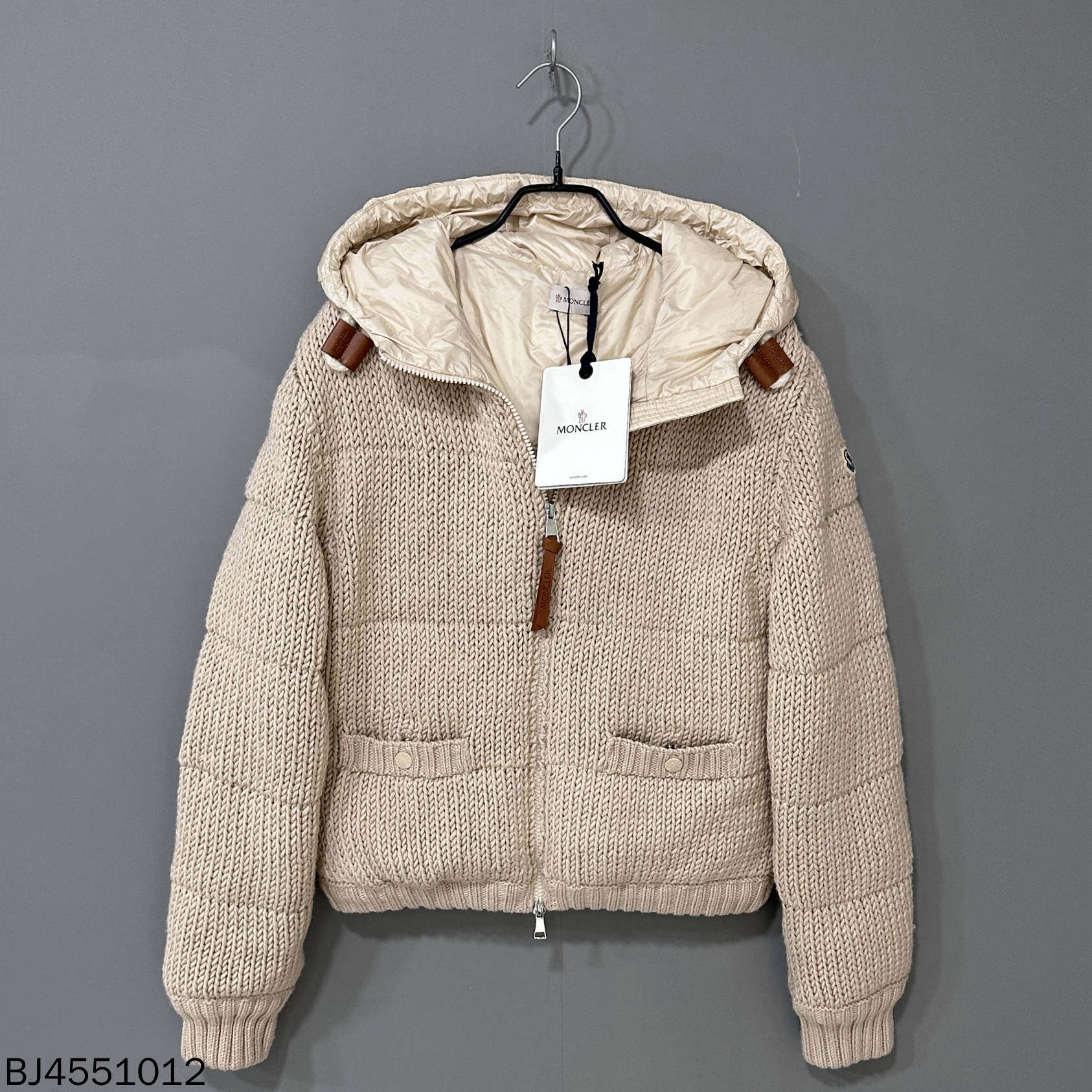 未使用 MONCLER 25新款 袖标针织毛衣羽绒服/S码/51012