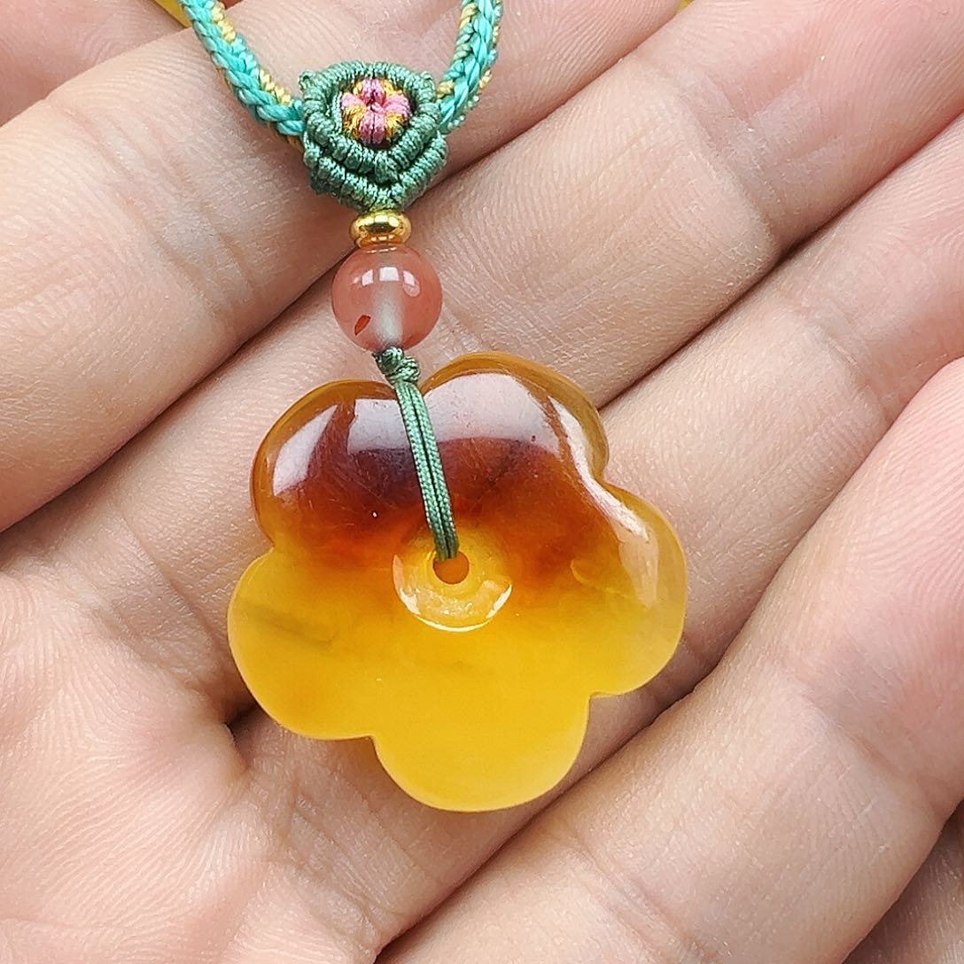 蜜蜡未镶嵌珠宝奇石焦皮料吊坠5.3克，福利