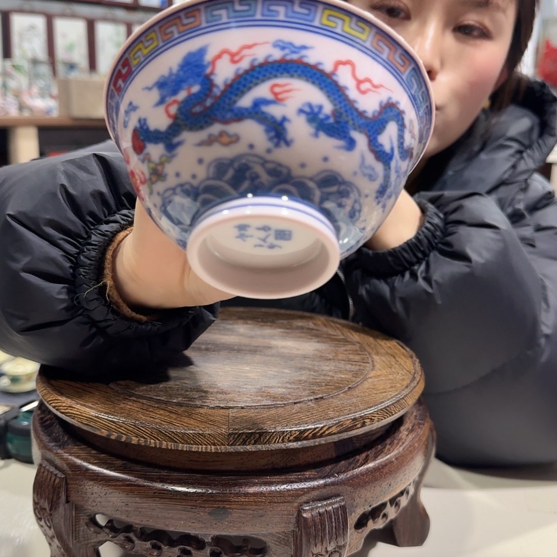 摆件瓷//////景德镇陶瓷瓷器。