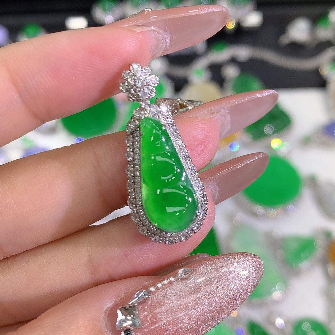 翡翠颈饰18K金镶嵌11111111