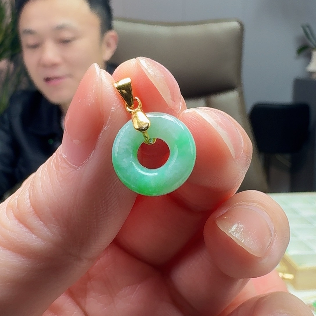 翡翠吊坠(不含链)银S925镶嵌天然