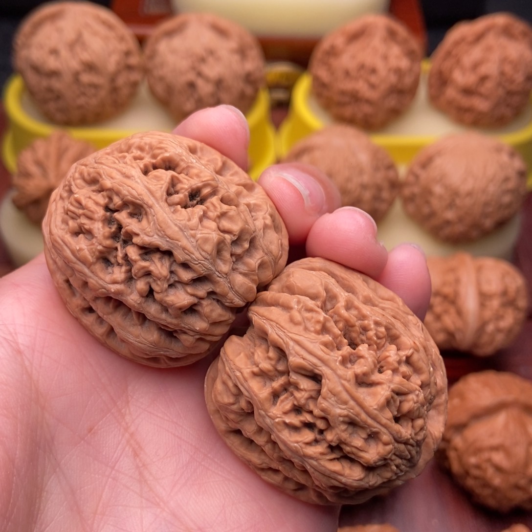 桃核把件陈*平谷小粗筋37