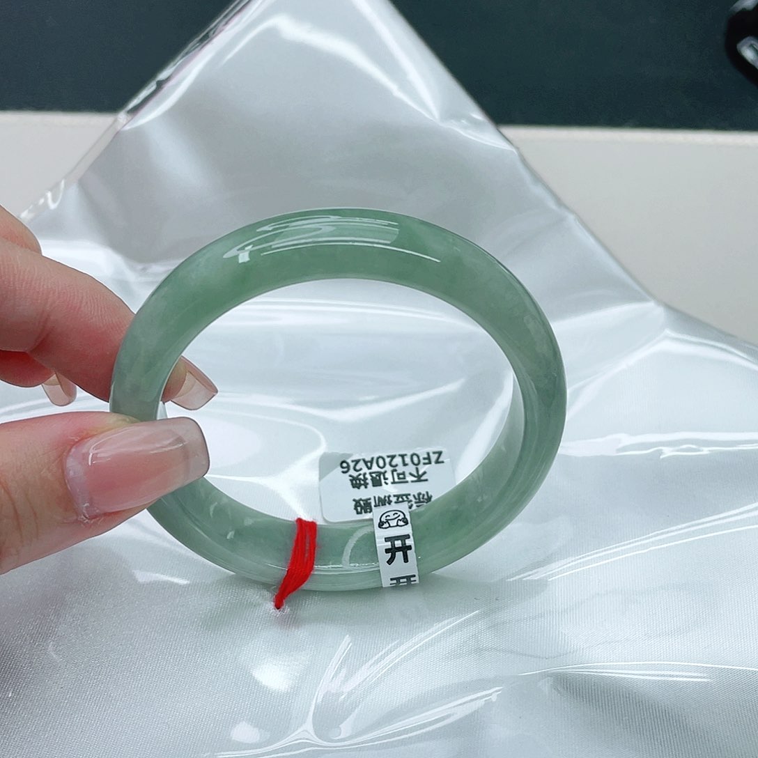 翡翠手镯未镶嵌正54.5