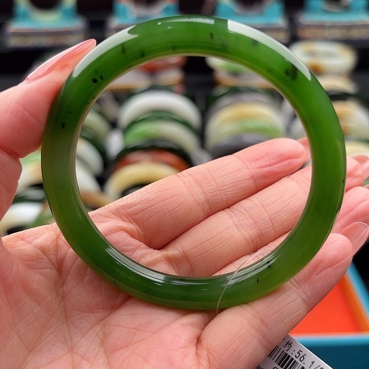 和田玉未镶嵌手镯高色果绿乌兰乌德美人条 56.1