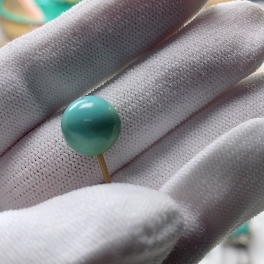 绿松石颈饰未镶嵌