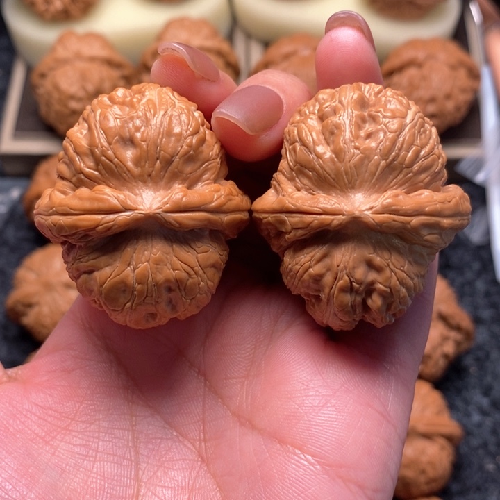 文玩核桃把件一***金毕业大元宝41