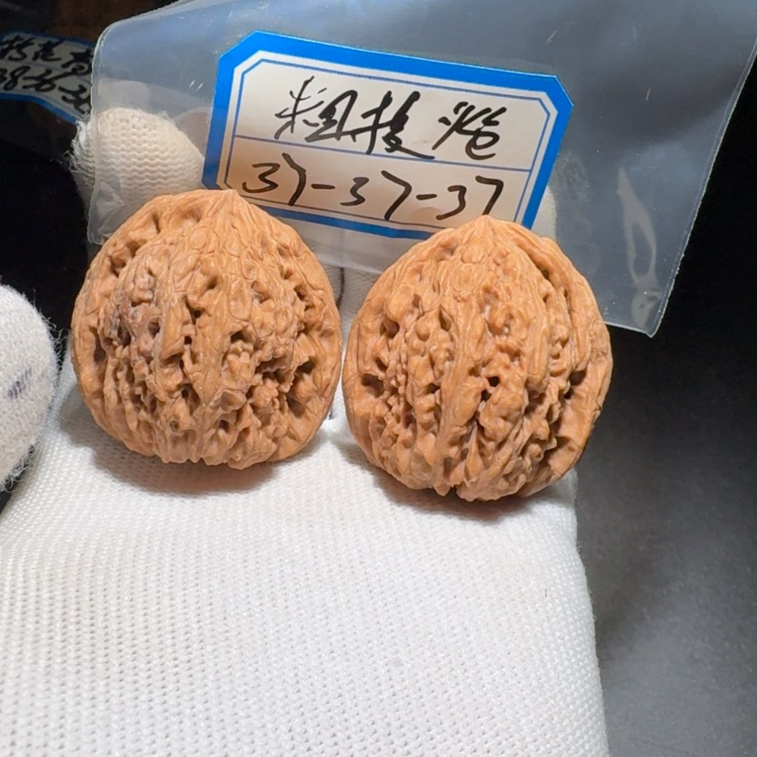 文玩核桃把件代**桃57号粗筋南疆