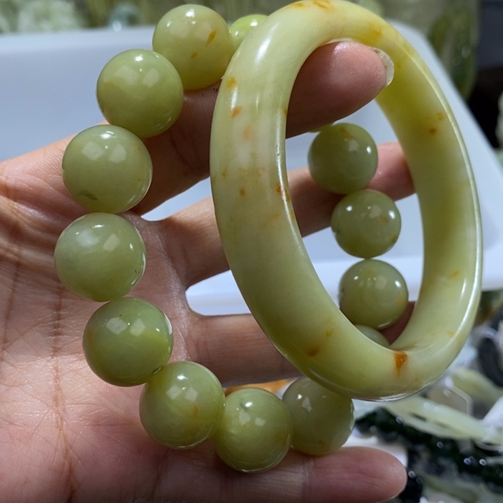 岫玉岫玉手镯未镶嵌