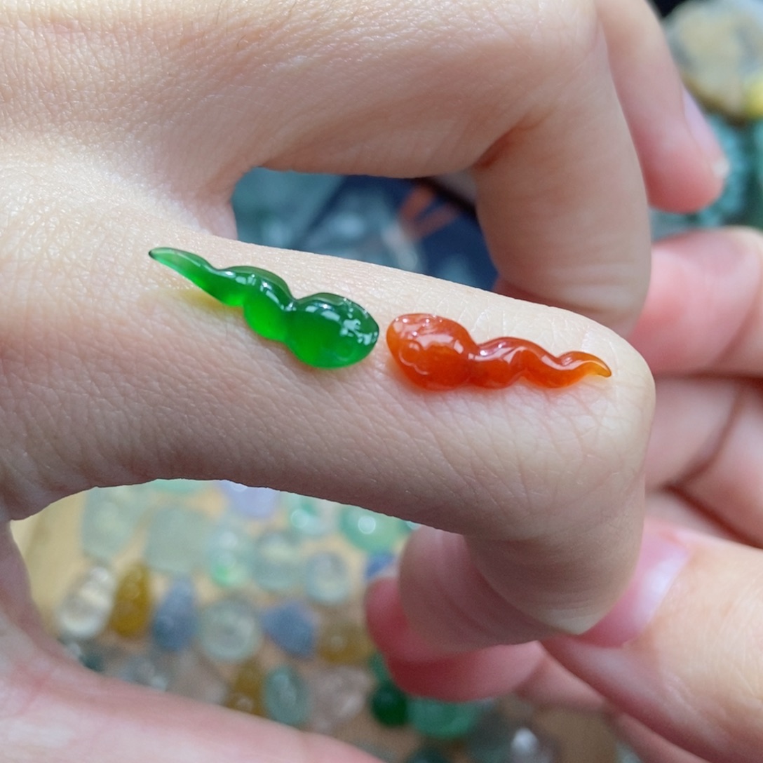 翡翠颈饰未镶嵌翡翠