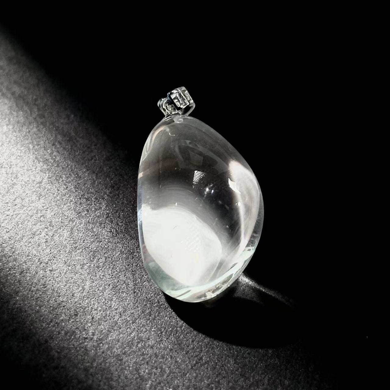 GY587 白水晶全净体·吊坠 多样性发其一