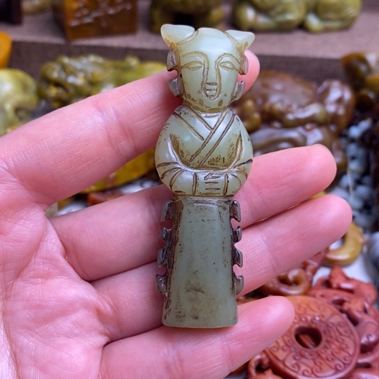 蛇纹石玉未镶嵌颈饰86