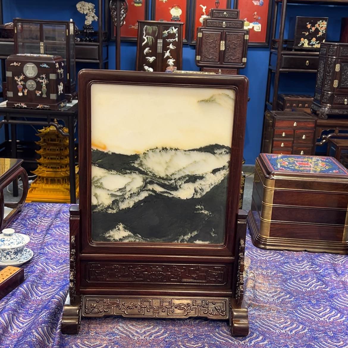 【闪购商品】红酸枝木类成套家具台屏
