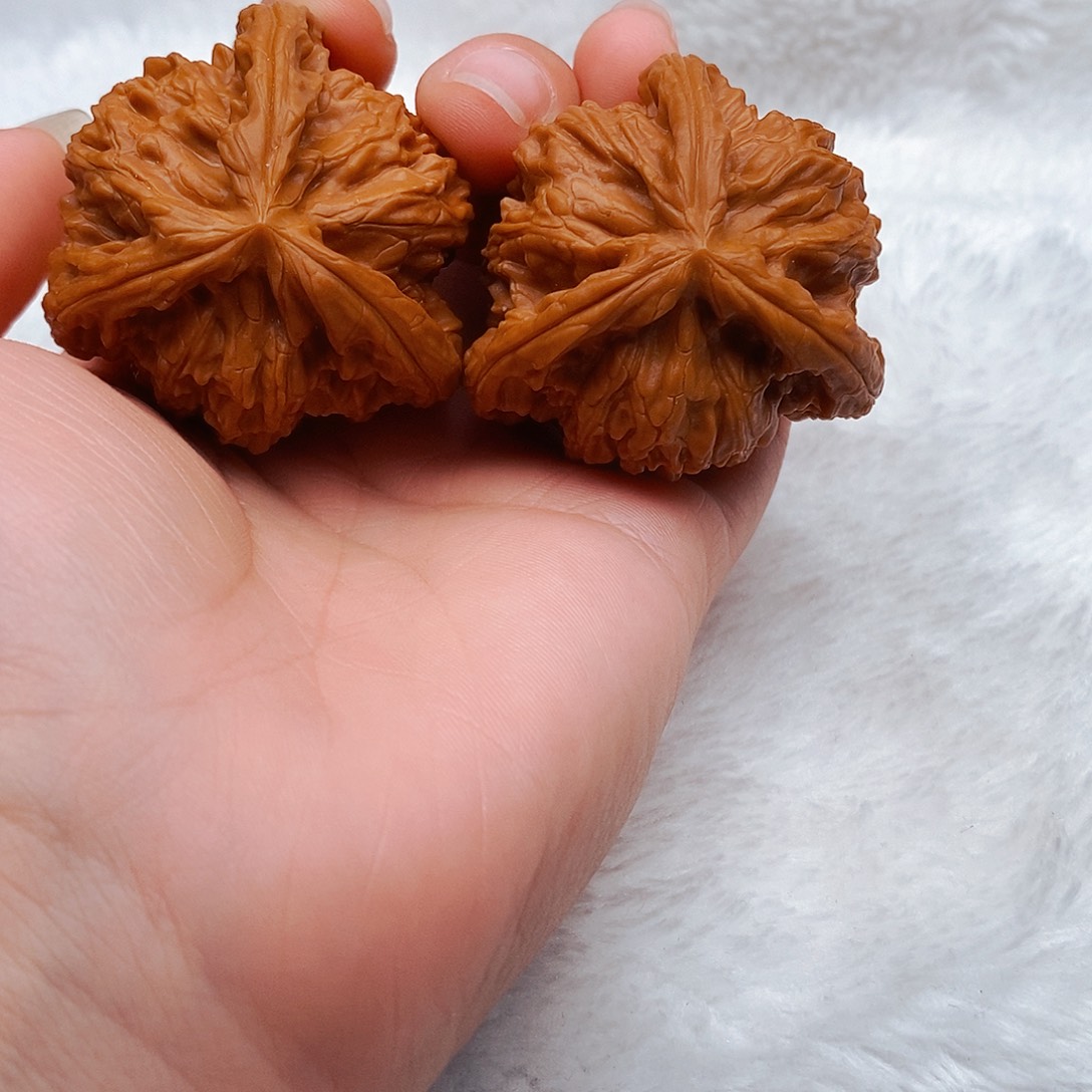 ゛****吊坠文玩核桃三棱