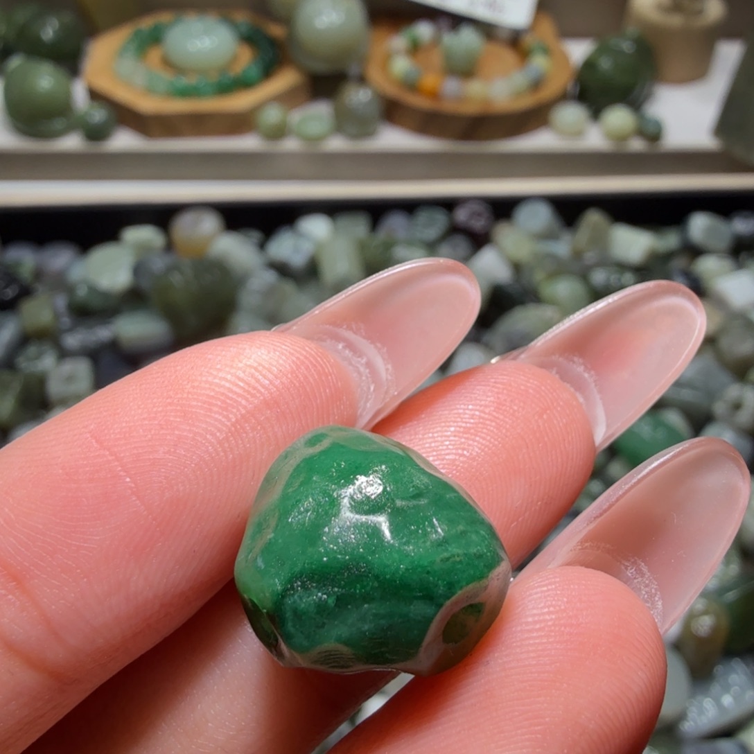 和田玉未镶嵌珠宝奇石