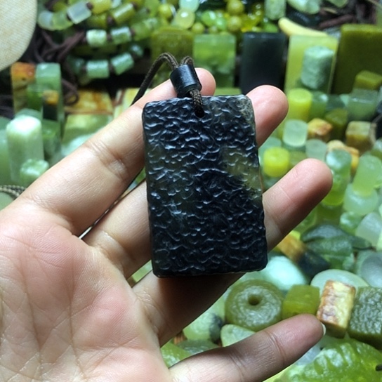 未镶嵌岫玉吊坠A****亲