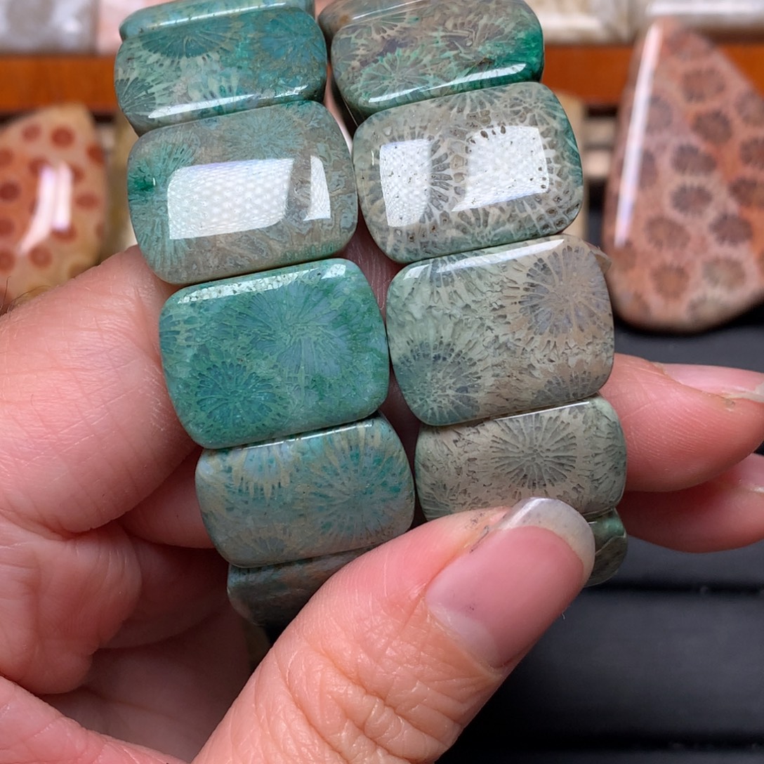 陌***暄硅化玉未镶嵌吊坠无事牌手排平安扣