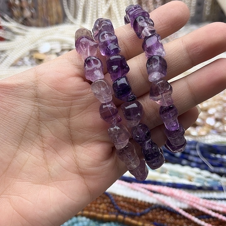 未镶嵌玛瑙/玉髓珠宝半成品一条紫萤石雕刻珠手串