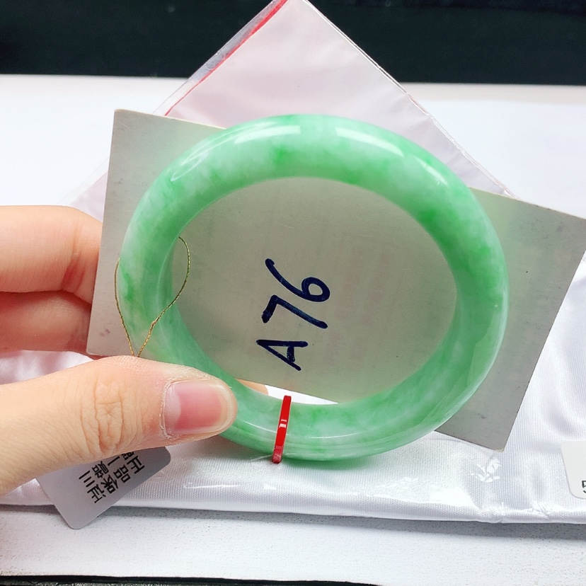 【闪购商品】翡翠手镯未镶嵌天然缅甸a货手镯56