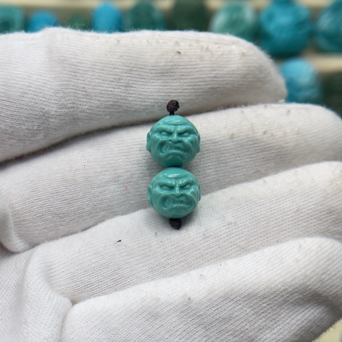 绿松石未镶嵌颈饰卡9.7