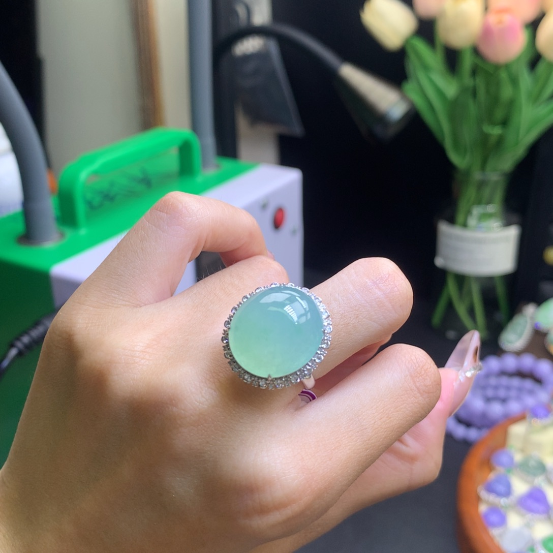 翡翠18K金镶嵌颈饰两用款