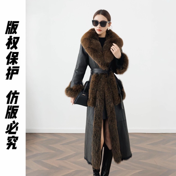 欧魅熙兰2516海宁狐狸毛新款兔毛皮毛一体高奢修身女气质冬装