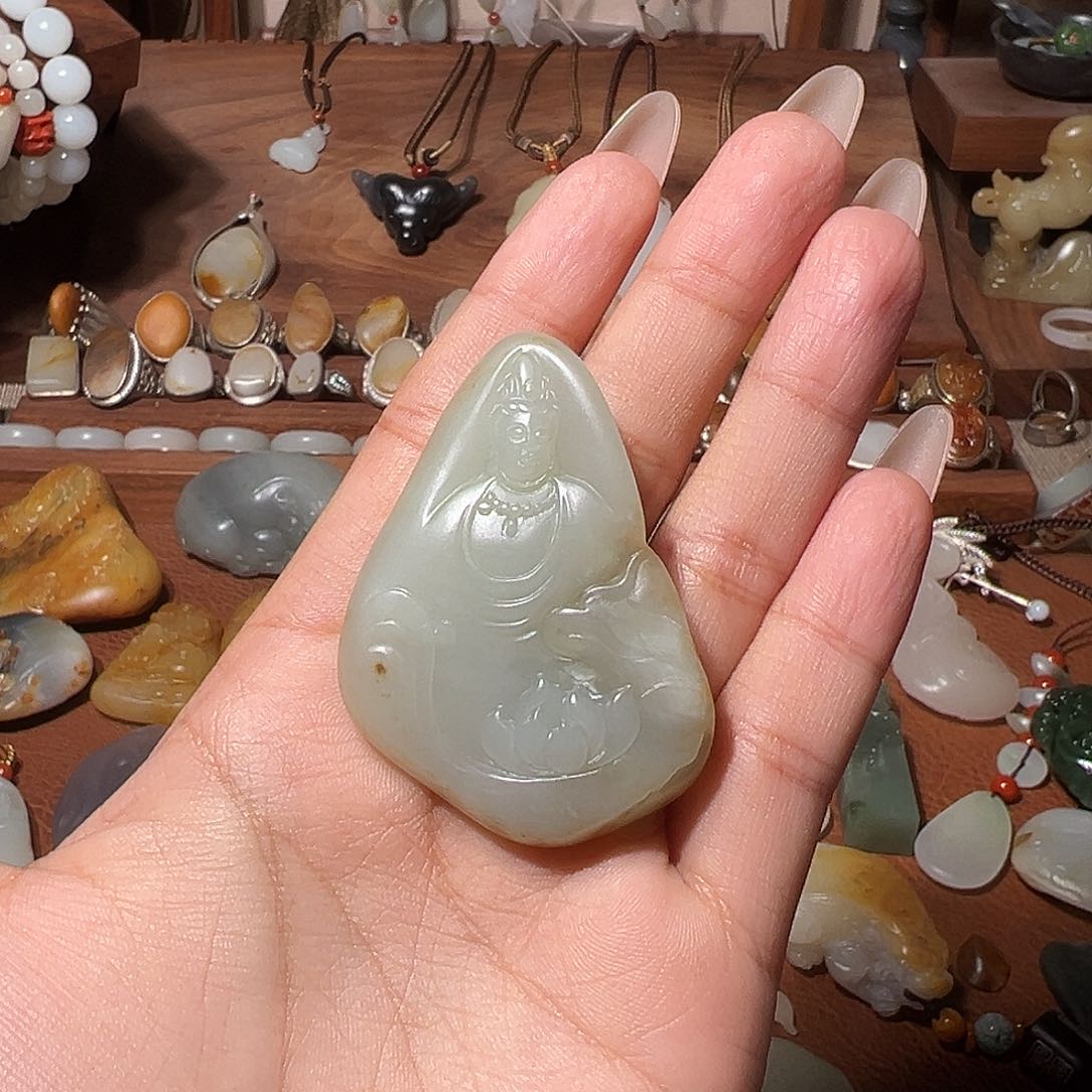 和田玉颈饰未镶嵌