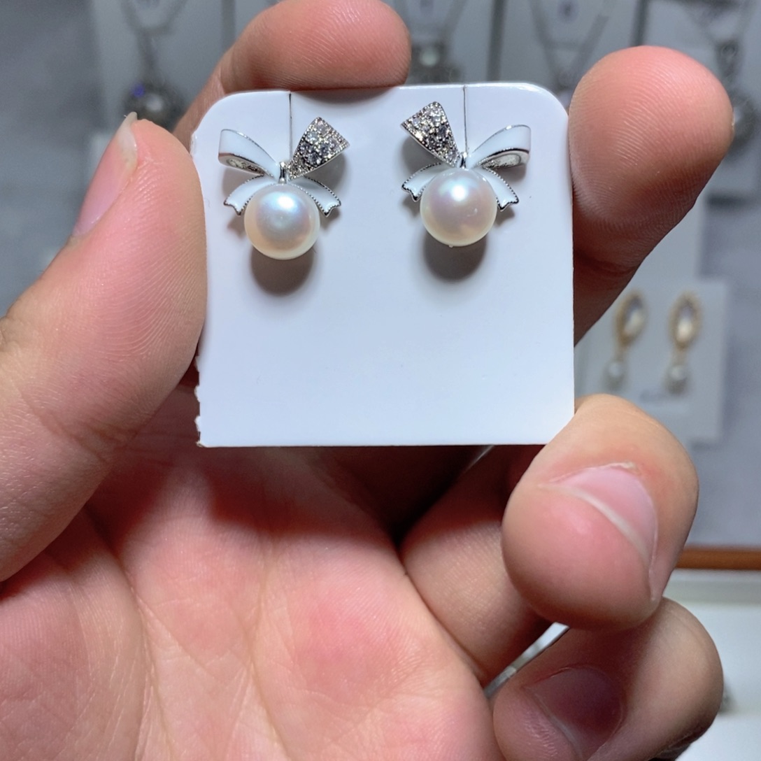 银S925镶嵌耳饰淡水珍珠