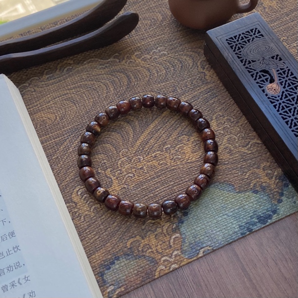 毕业 8/7直切桶珠手串 陈籽黑金玉化全透红 高油 月朗星稀小细星