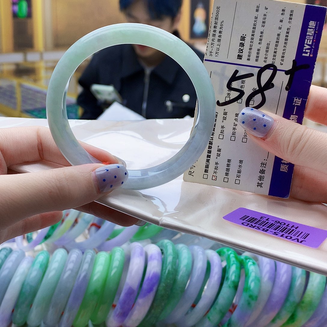 翡翠未镶嵌手镯njn