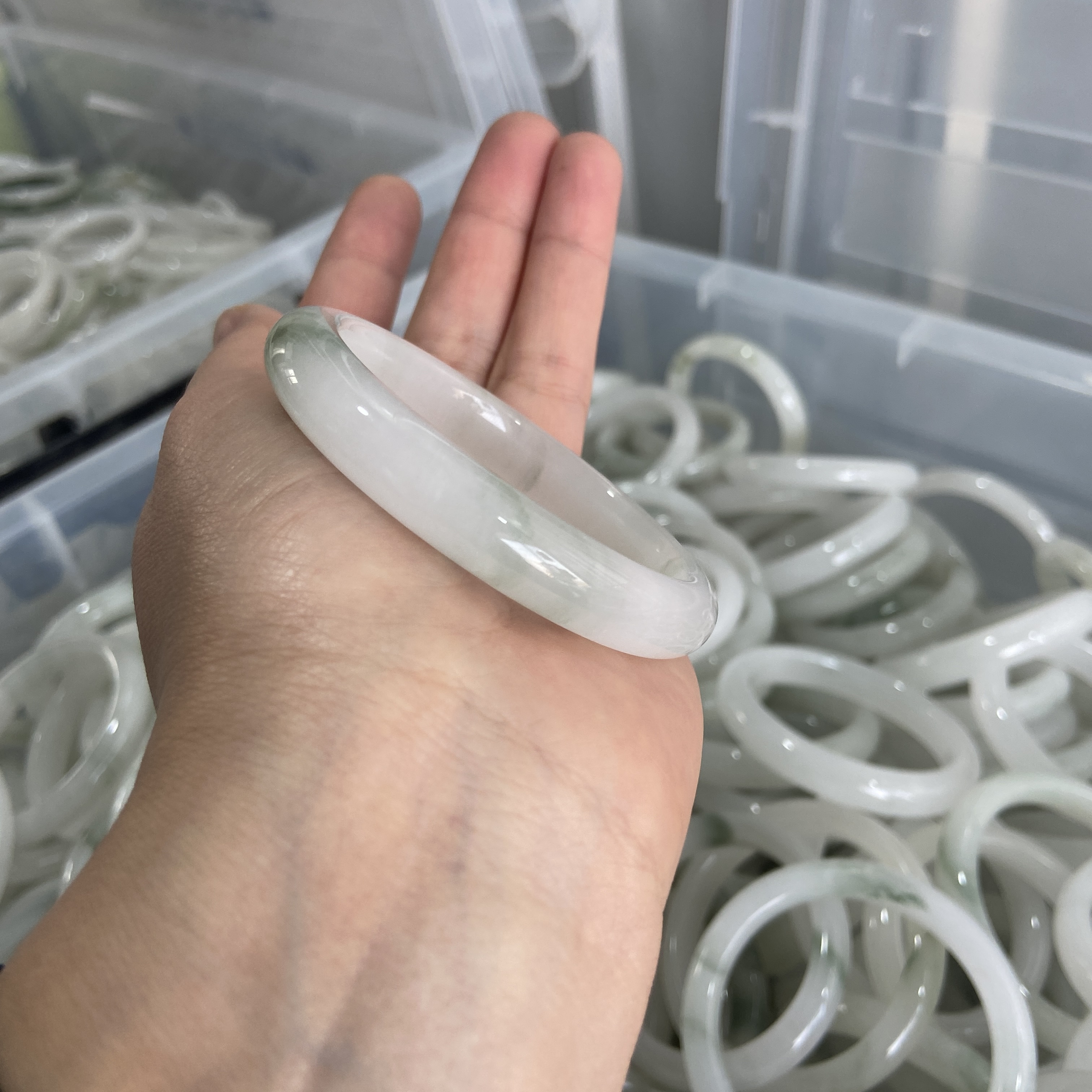 新疆天山翠飘花女款丹青美人镯圆条多样性发货
