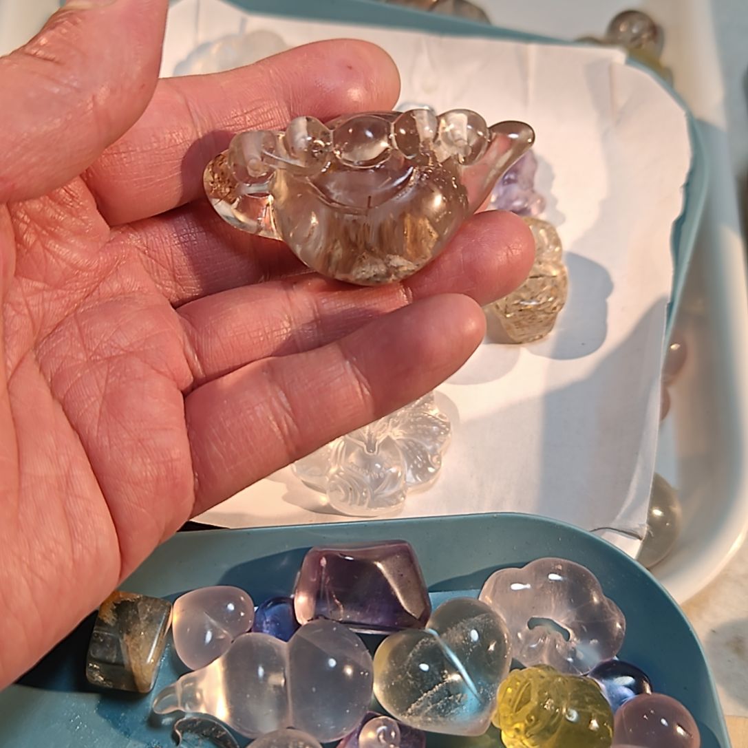 富***乐未镶嵌水晶颈饰shuijing