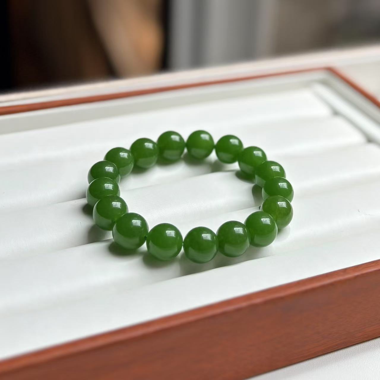 厂长精选中国风经典辣绿菠菜绿卡12圆珠女款时尚多样性发货发其一