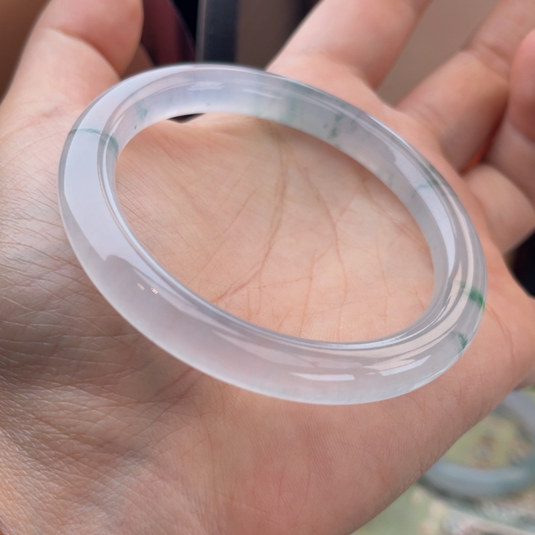 翡翠手镯（圆镯）未镶嵌